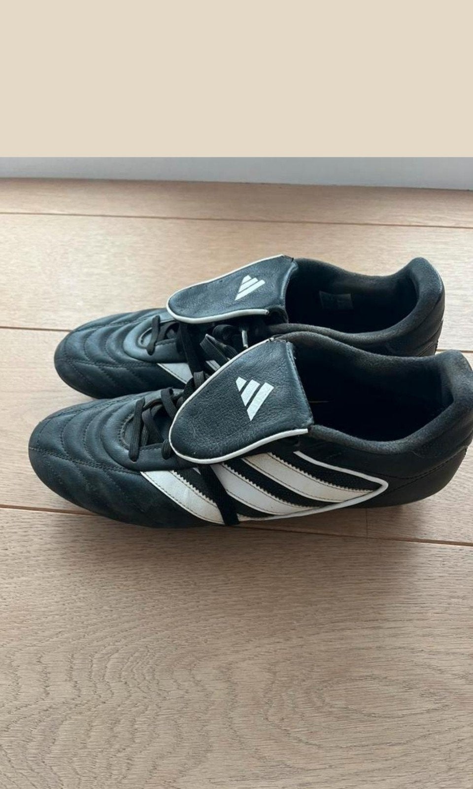 Adidas Gloro voetbalschoenen met stalen noppen, Ophalen of Verzenden, Gebruikt, Schoenen