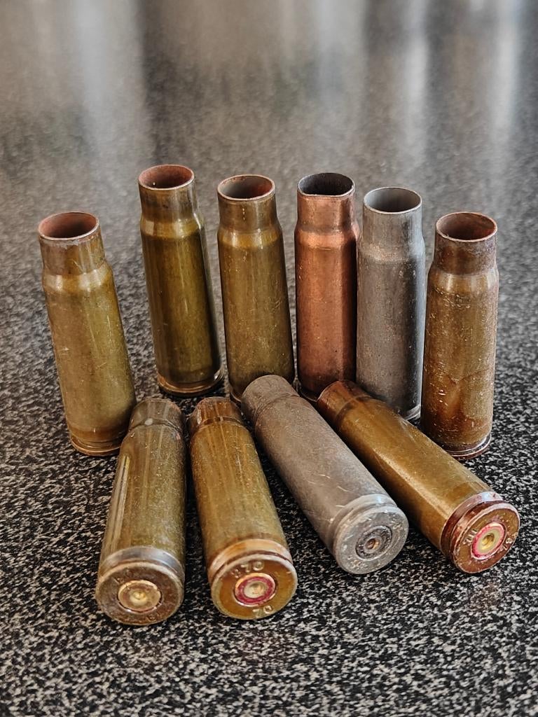 9 verschillende lege hulzen 7.62x39 Russisch Sovjet AK47, Verzamelen, Ophalen of Verzenden, Landmacht, Nederland, Hulzen of Bodemvondsten