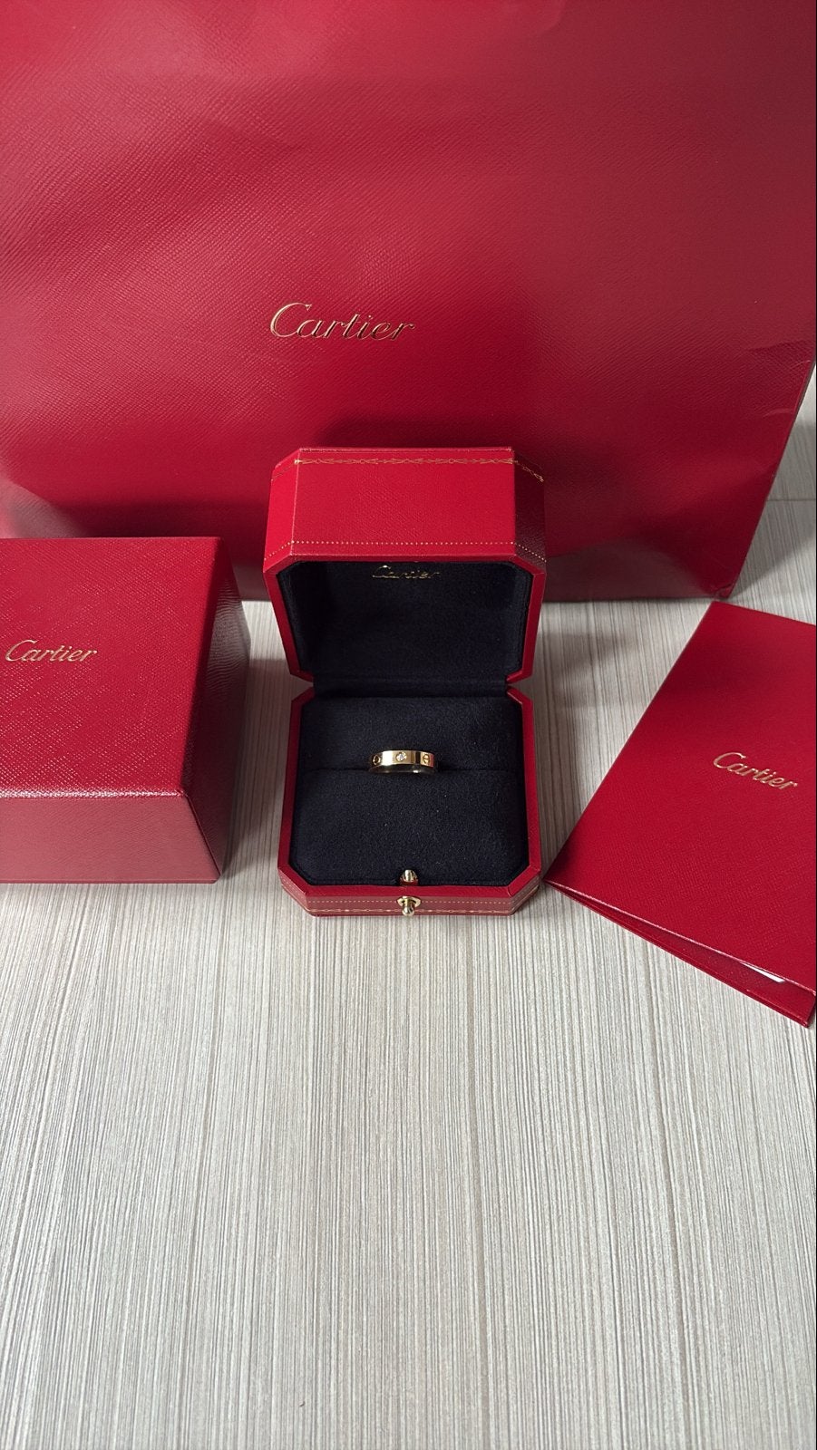 Cartier Love Ring Geelgoud met Diamant - Nieuw, Nieuw, Ophalen of Verzenden, Dame of Heer, Met edelsteen