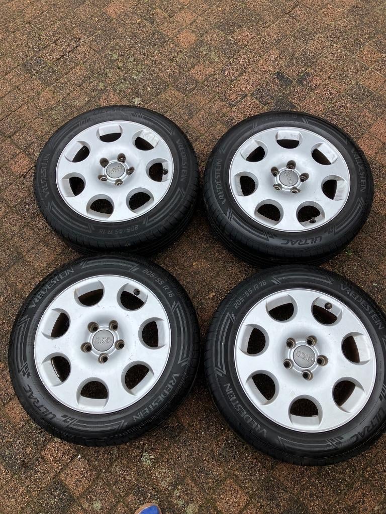 Originele 16 inch licht metalen velgen met zomerbanden, Ophalen, Gebruikt, 16 inch, Banden en Velgen