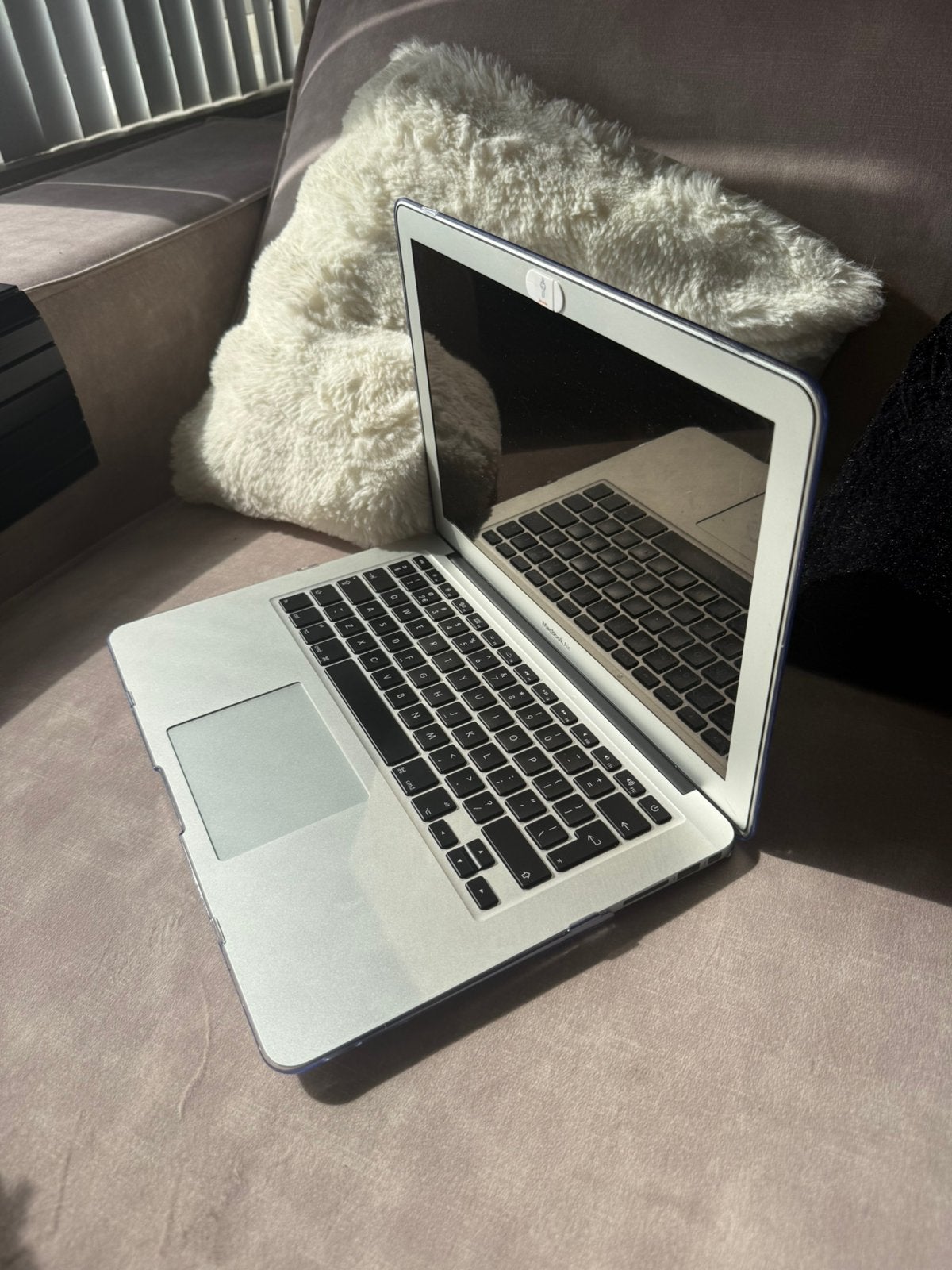 MacBook Air 13-inch 2017 8GB RAM 128GB