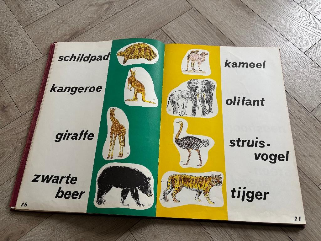 Vintage boek 'Flora & Fauna' - J. Boonstra., Ophalen of Verzenden, Gelezen, Bloemen, Planten en Bomen, J. Boonstra