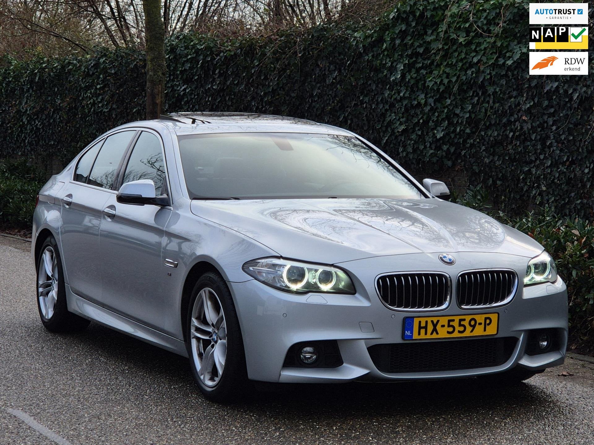 BMW 5-serie 520i High Executive 6mnd Autotrust GARANTIE M Sp, Automaat, Dealer onderhouden, Achterwielaandrijving, Gebruikt