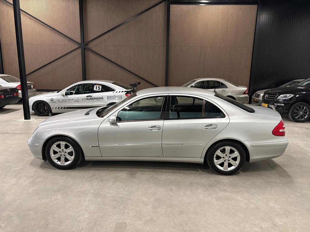 Mercedes-Benz E-klasse 320 V6 Elegance Automaat Leder W211, Auto's, Mercedes-Benz, Automaat, Achterwielaandrijving, Gebruikt, Zwart