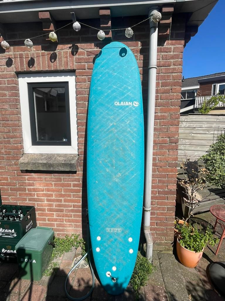 Olaian 7’8 Surfboard softtop, Watersport en Boten, Golfsurfen, Ophalen, Gebruikt, Longboard, Met koord