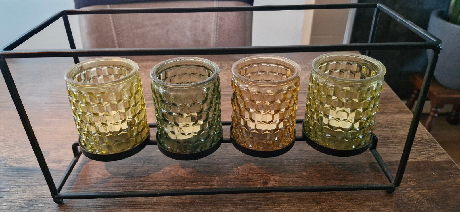 Sfeervolle waxinelichthouder met 4 glazen potjes, Meerkleurig, Waxinelichthouder, Ophalen of Verzenden, Zo goed als nieuw