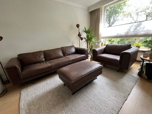 Complete zithoek bestaande uit bank, loveseat en hocker, Ophalen, Gebruikt, Industrieel, stoer, met stalen zwarte poten, 200 tot 250 cm