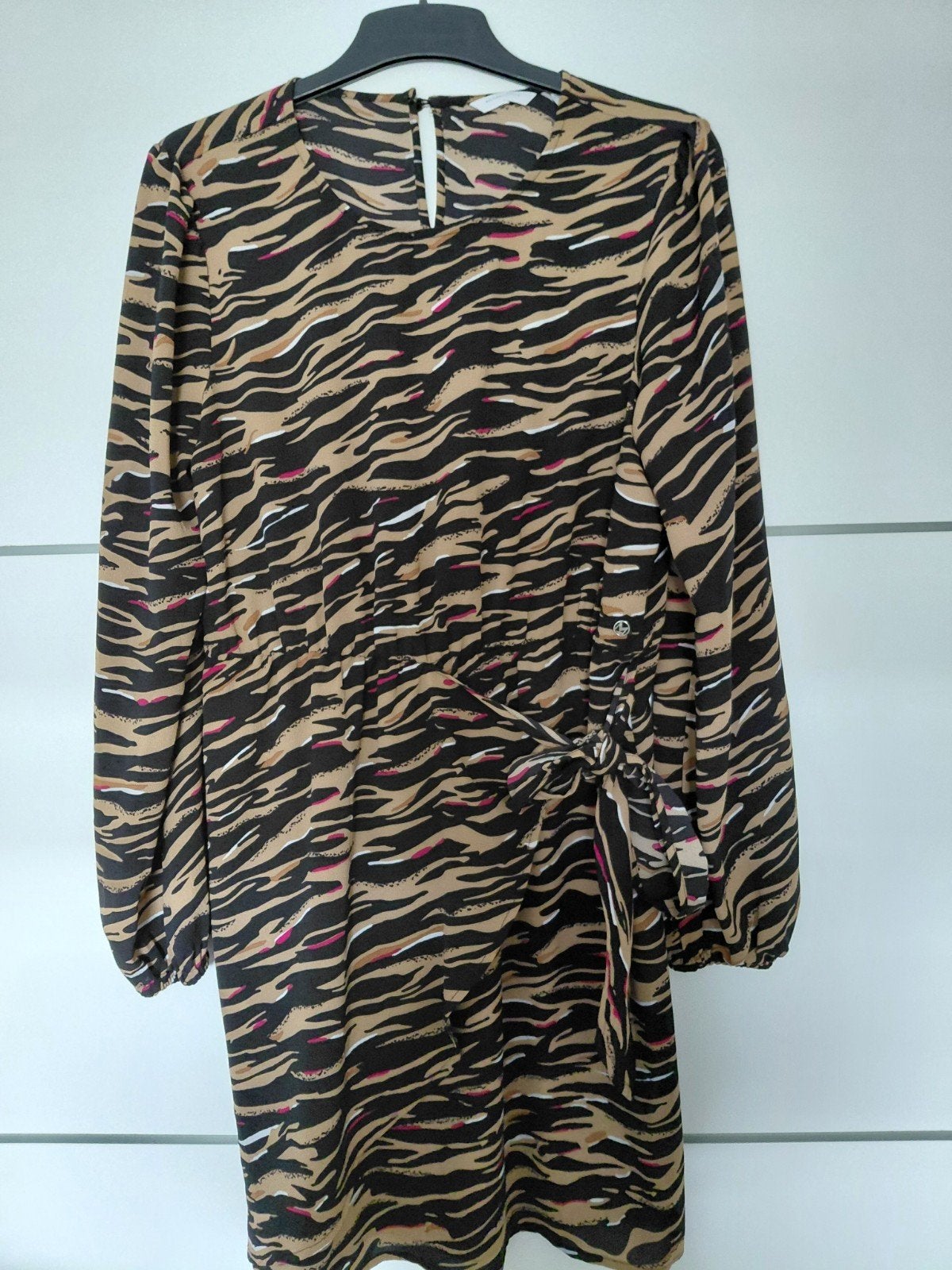 Jurk van the Sting maat M, Kleding | Dames, Ophalen of Verzenden, Zo goed als nieuw, Maat 38/40 (M), Boven de knie