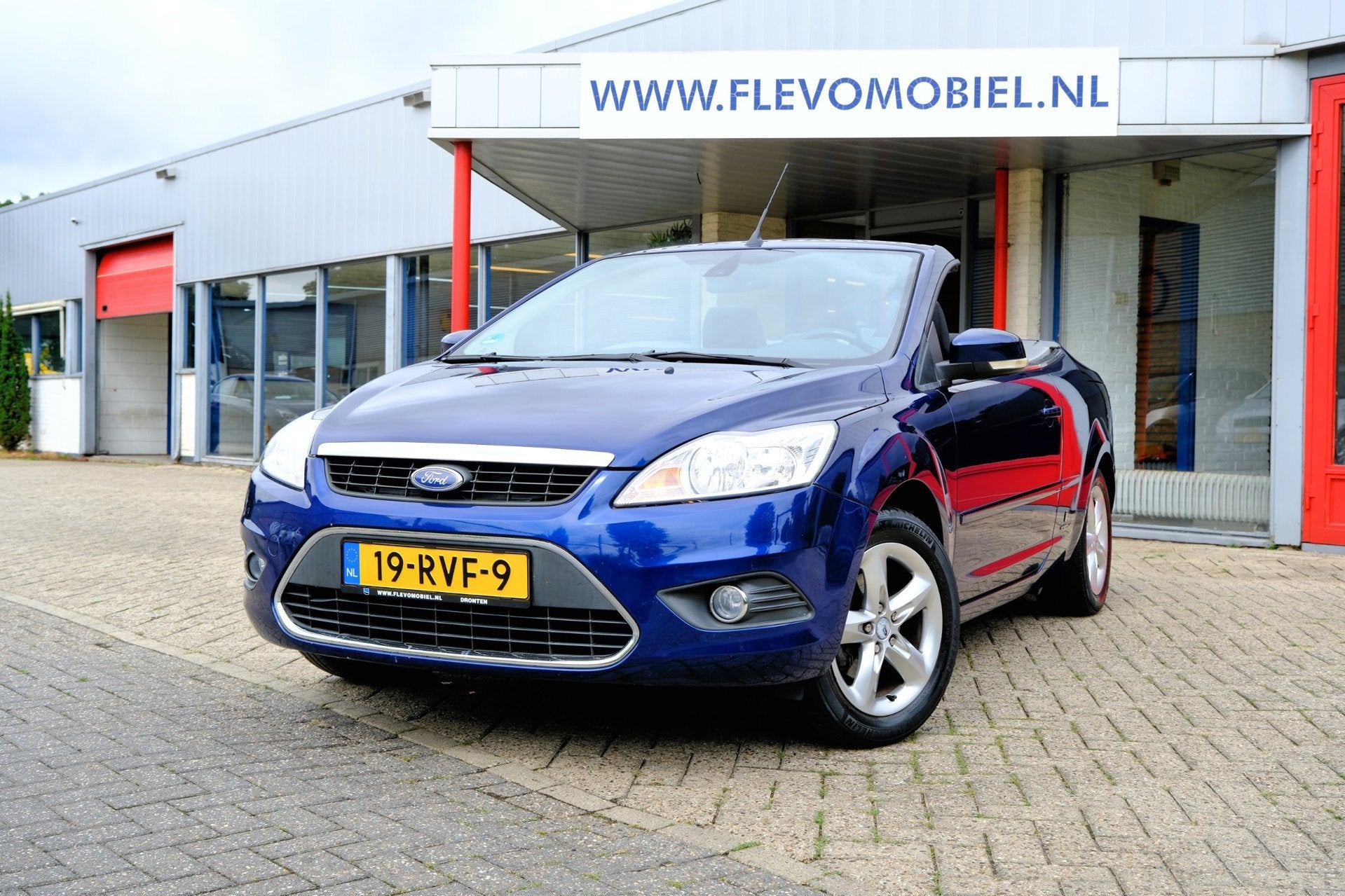 Ford Focus Coupé-Cabriolet 1.6 Cool & Sound Airco|Stoelverw, Auto's, Gebruikt, 4 cilinders, Cabriolet, Handgeschakeld
