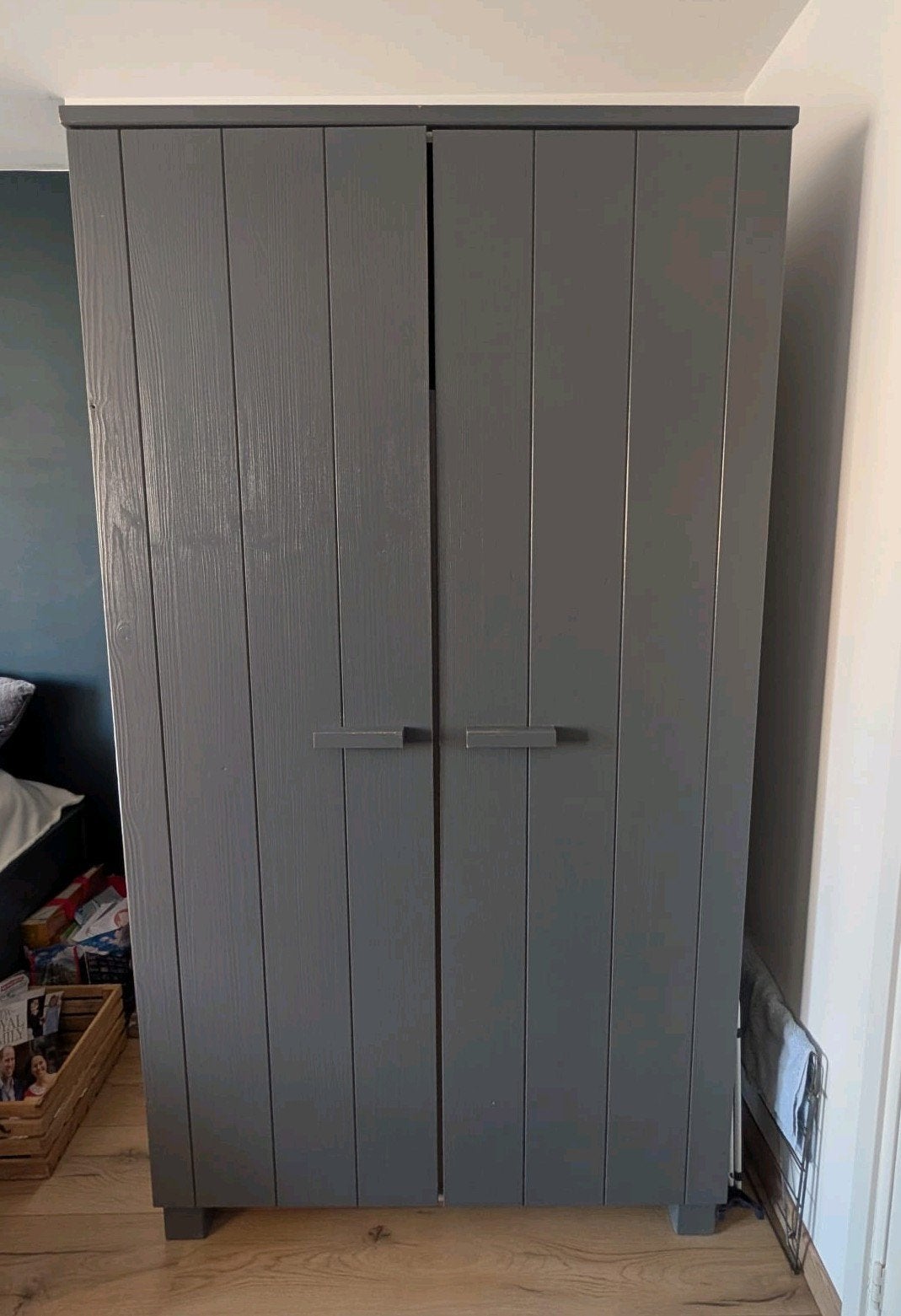 Houten kast - Woood Dennis kast (grijs), Ophalen, Met deur(en), Gebruikt, 50 tot 100 cm