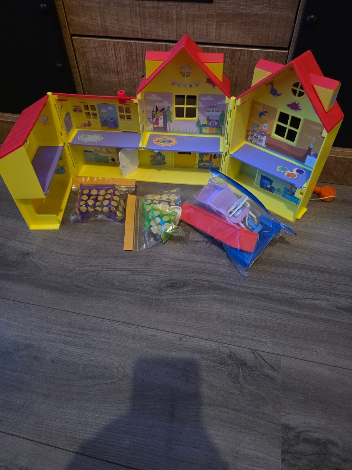 Peppa Pig Huis Compleet met Accessoires, Ophalen, Gebruikt, Poppenhuis