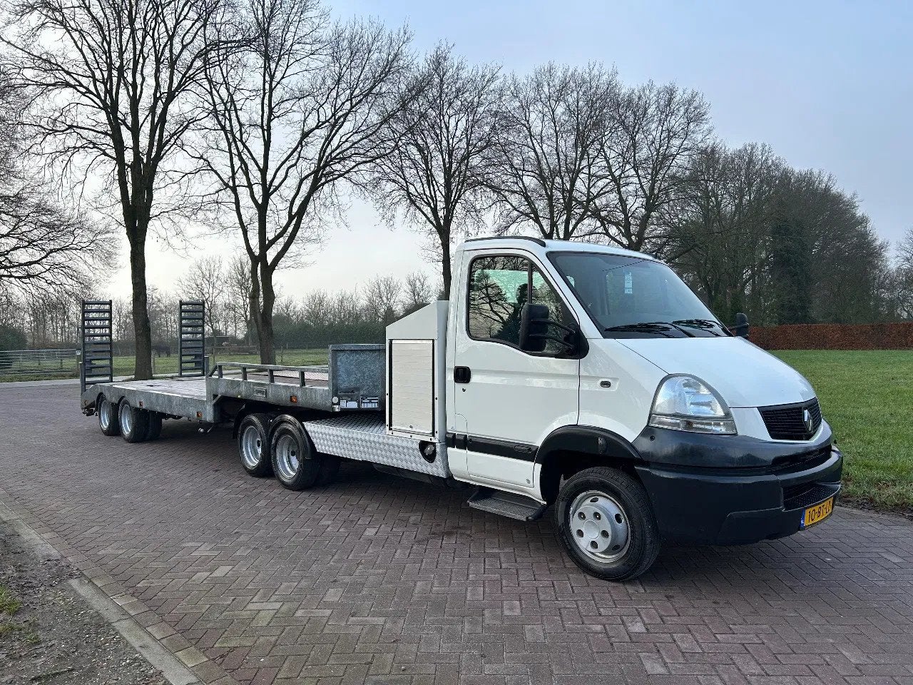 Renault Mascott 160 Be trekker jeep-as - be oplegger Veldhui, Auto's, Gebruikt, 2953 cc, Renault, Wit