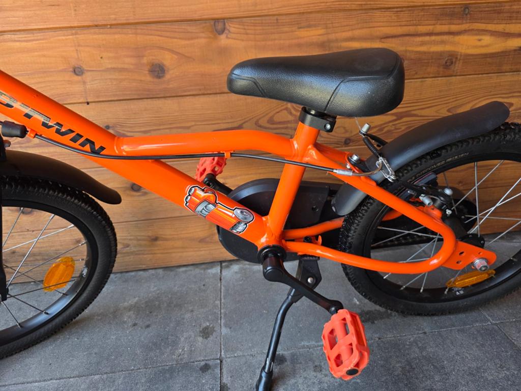 Jongensfiets BTWIN Robot 500, 16 inch, Fietsen en Brommers, Fietsen | Jongens, Ophalen, Btwin (Decathlon), 16 inch, Handrem