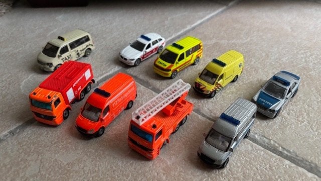 Siku ambulance, politie, brandweer, taxi, Ophalen of Verzenden, Gebruikt, Jongen of Meisje