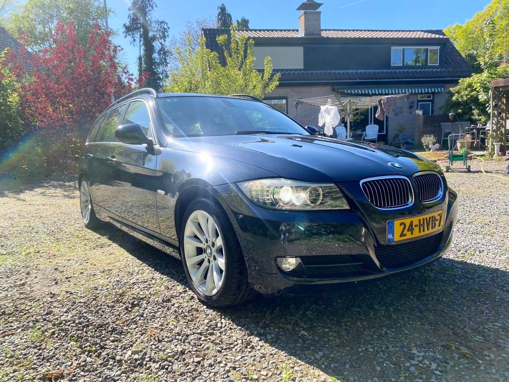 BMW 3-Serie 2.0 I 320 Touring 125KW 2009 Zwart, Auto's, BMW, Achterwielaandrijving, 1995 cc, Zwart, 4 cilinders
