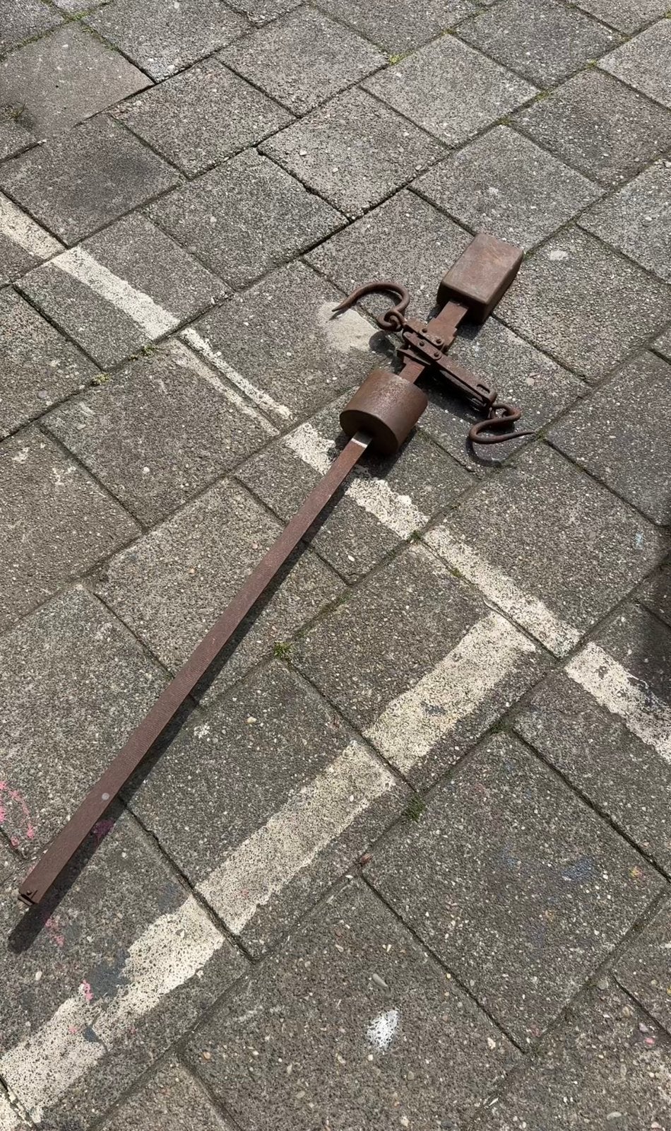 antieke unster weegschaal, Ophalen