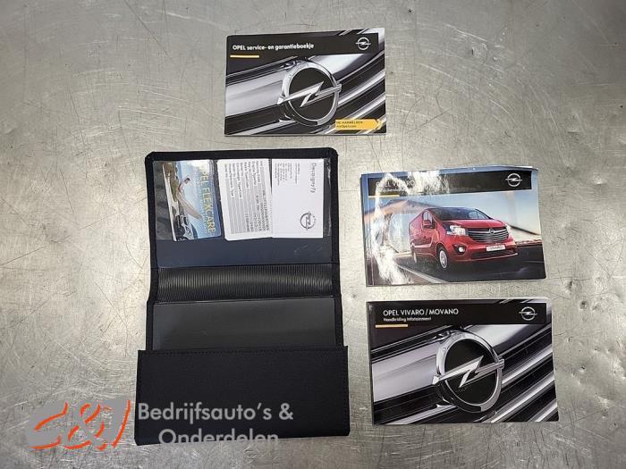 Instructie Boekje van een Opel Vivaro, Auto-onderdelen, Gebruikt, -, -, Opel