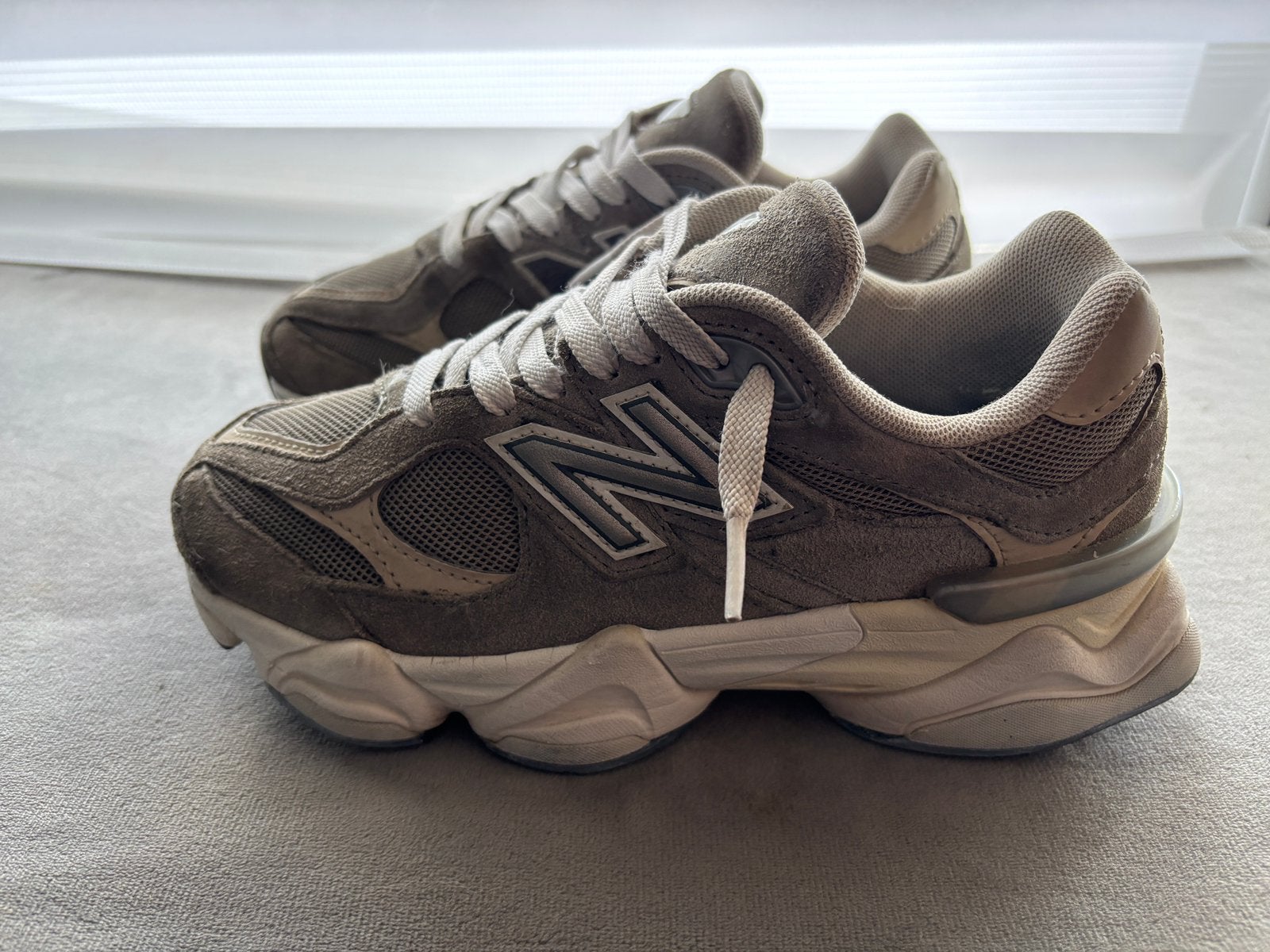 New balance 9060, Ophalen of Verzenden, Zo goed als nieuw, Overige typen, Overige merken