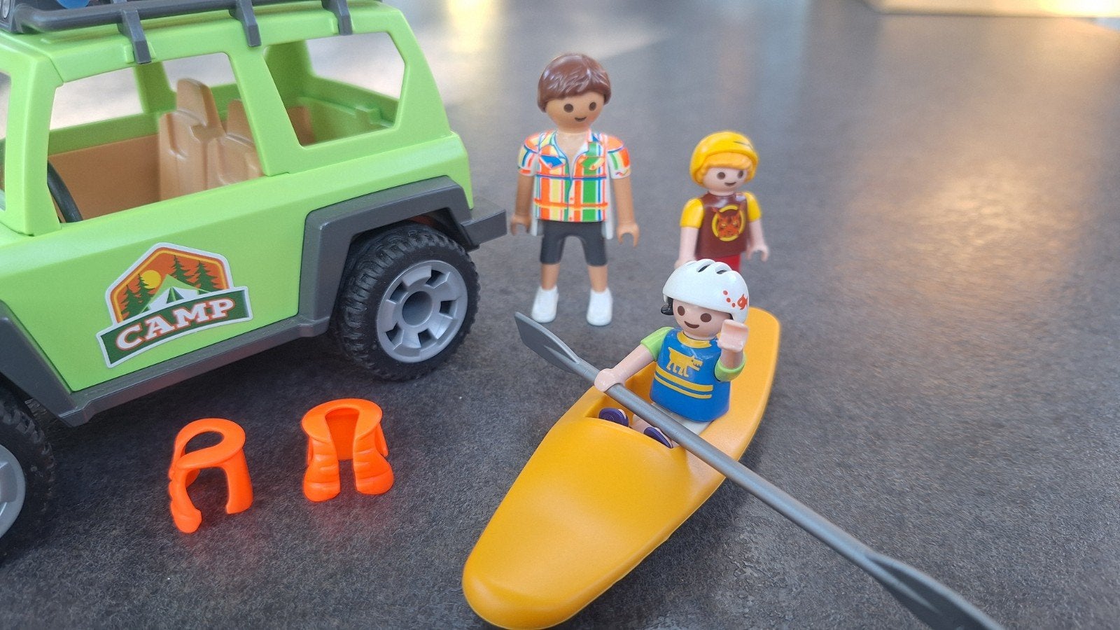 Foto 8 van Playmobil set: Jungle Jeep, Jeep met Surfer, Buggy €15