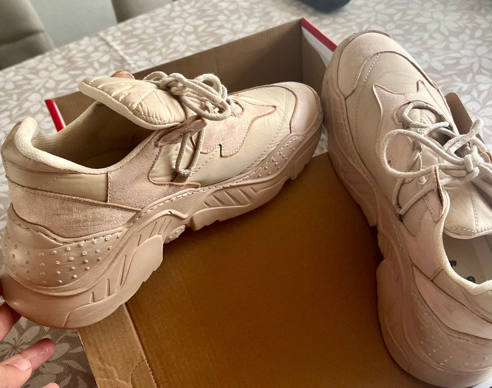 Crèmekleurige  schoenen – maat 40, Kinderen en Baby's, Babykleding | Schoentjes en Sokjes, Ophalen of Verzenden, Zo goed als nieuw