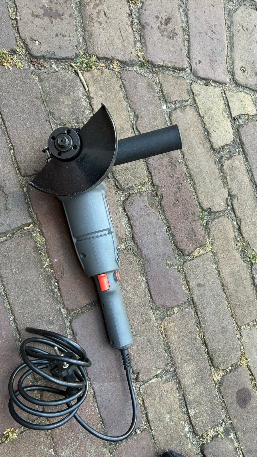 Ferm haakse slijper - Krachtige slijpmachine, Ophalen of Verzenden, Gebruikt, 700 tot 1000 watt, Haakse handslijpmachine