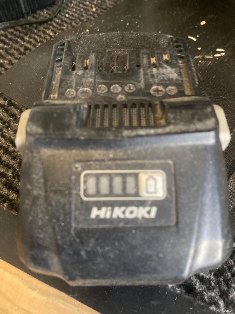 Hikoki accu 8AH DEFECT, Ophalen of Verzenden, Gebruikt