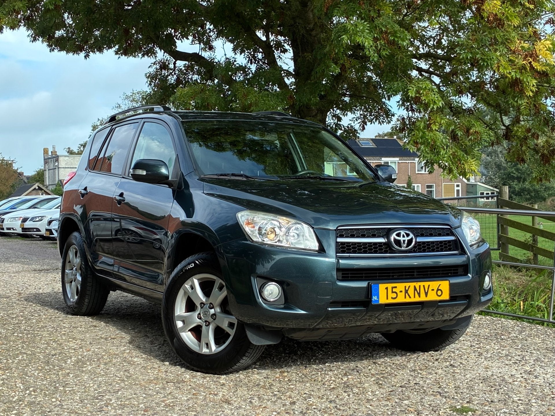 Toyota RAV4 2.0 VVTi Dynamic | Automaat + Cruise + Camera Nu, Auto's, Stof, Gebruikt, Zwart, 4 cilinders
