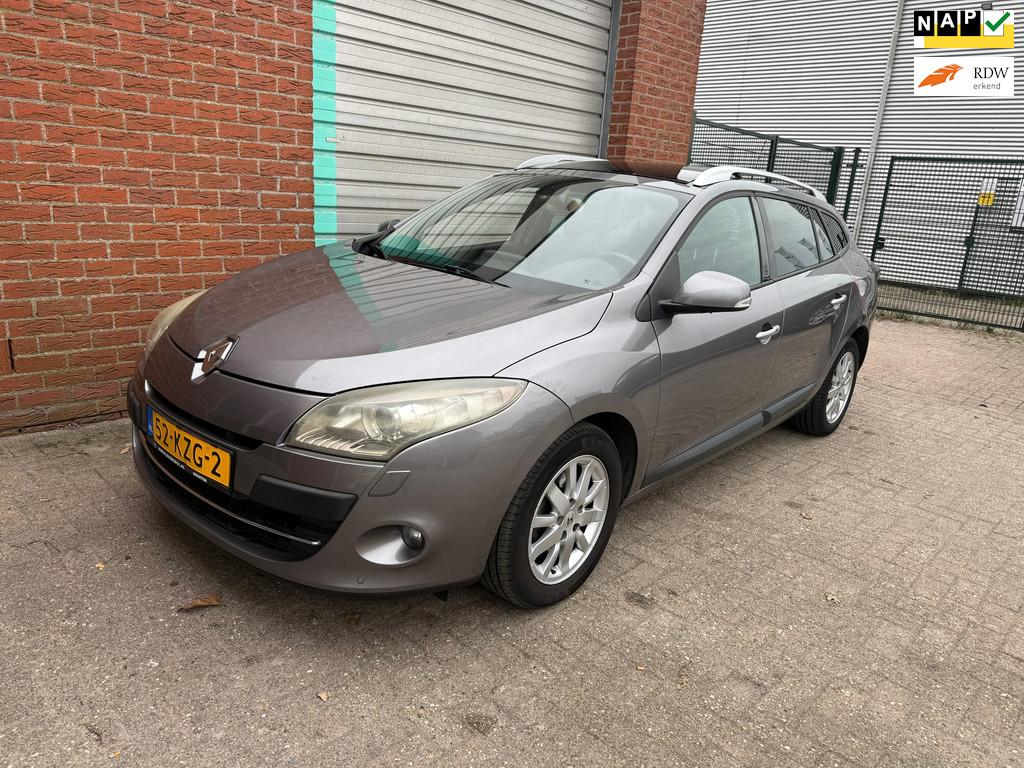Renault Mégane Estate 1.4 TCe Privilége NAV.+ Clima Bj:201, Voorwielaandrijving, Euro 5, 15 km/l, Gebruikt