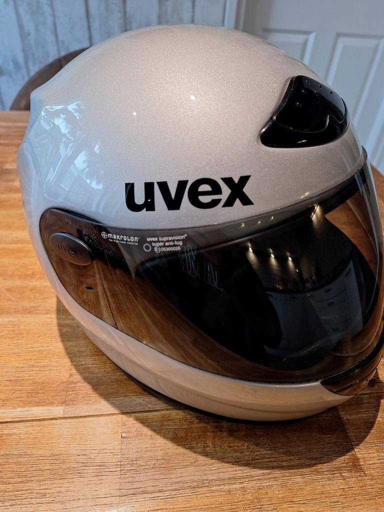 Nette Uvex integraalhelm maat 54 (XS), Motoren, Kleding | Motorhelmen, Dames, Heren, Integraalhelm, XS, Overige merken, Tweedehands