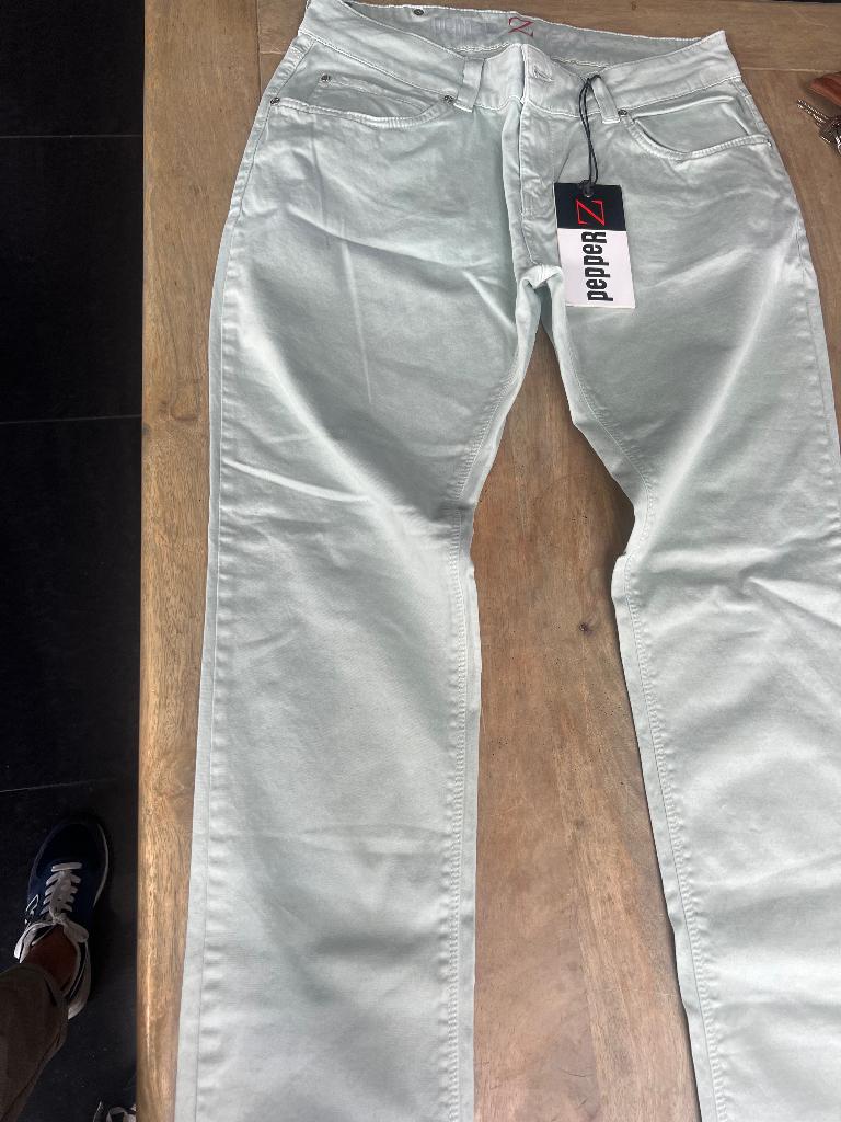 Nieuw ongedragen met krtje jeans van Pepperz mt l, Kleding | Dames, Overige kleuren, Pepperz, Nieuw, Ophalen of Verzenden
