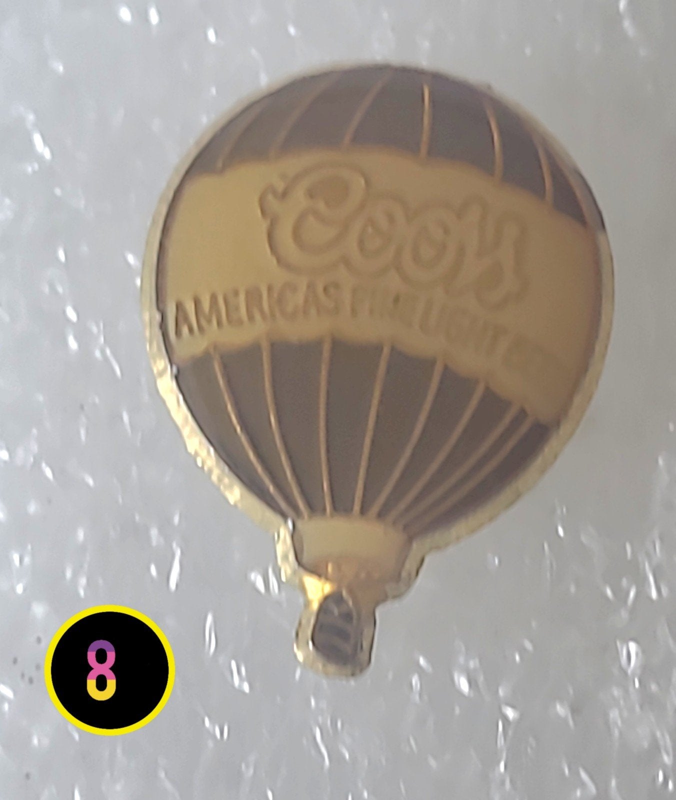 Coors heteluchtballon pin - America's Fine Light Beer, Verzenden