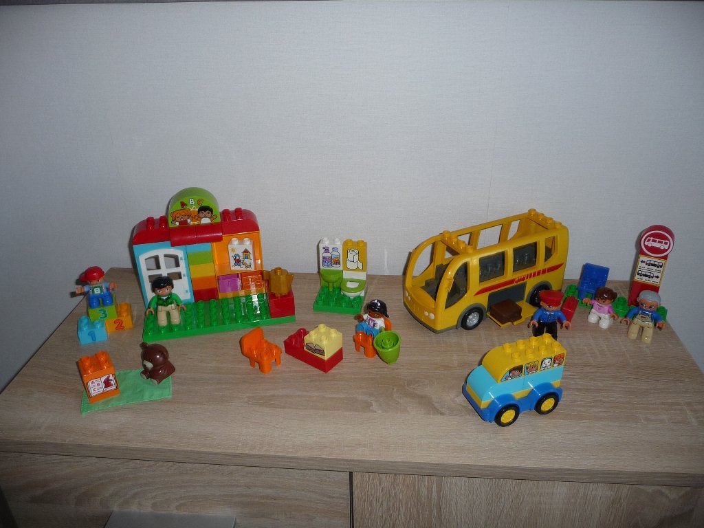 duplo  schoolklasje, Kinderen en Baby's, Speelgoed | Duplo en Lego, Ophalen of Verzenden, Zo goed als nieuw, Compleet, Duplo