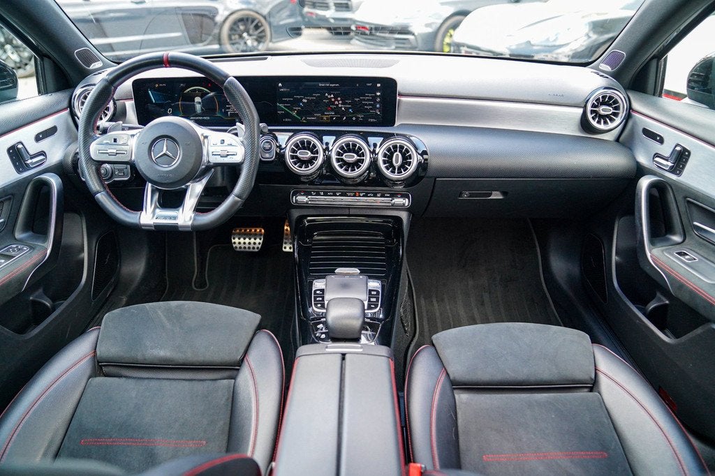 Mercedes-Benz A-klasse AMG 35 4MATIC Edition 1 | Head Up Dis, Auto's, Automaat, Gebruikt, 4 cilinders, 2000 kg