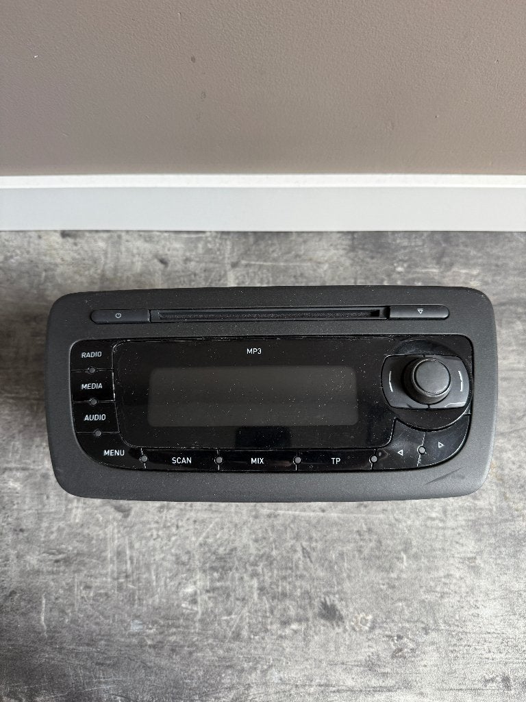Originele SEAT Ibiza 6J radio CD MP3 – 6J0035153B, Auto diversen, Autoradio's, Ophalen of Verzenden, Gebruikt