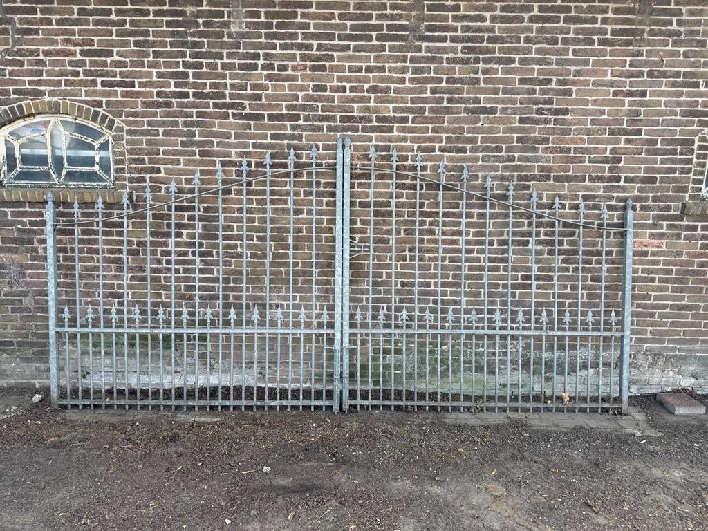 Sierhekwerk poort gegalvaniseerd 365 x 135/175, Tuin en Terras, Tuinhekken en Hekwerk, Ophalen, Zo goed als nieuw, IJzer, Sierhekwerk