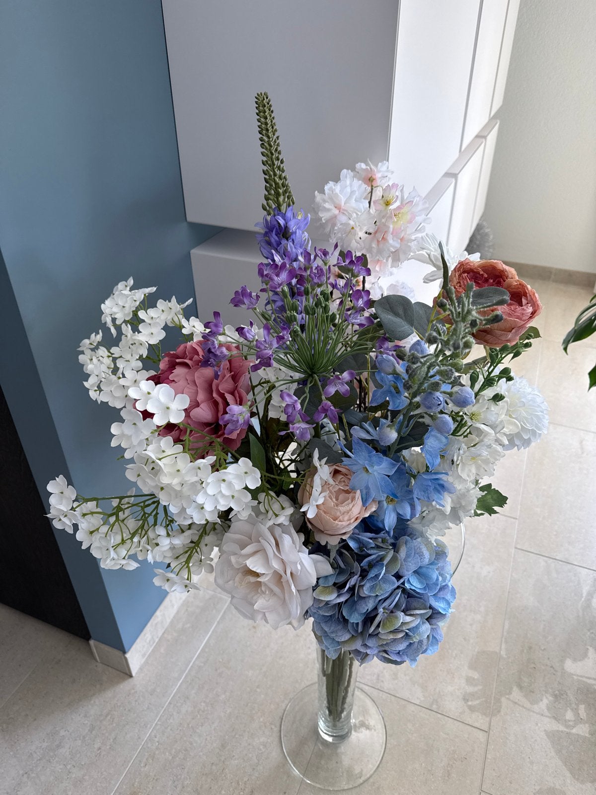 Prachtig kunstboeket met diverse bloemen en kleuren, Huis en Inrichting, Binnen, Textiel, Ophalen of Verzenden, Zo goed als nieuw