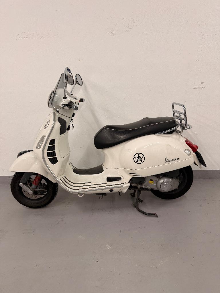 Vespa GTS Super 300cc, Motoren, Scooter, 300 cc, Gebruikt, Particulier