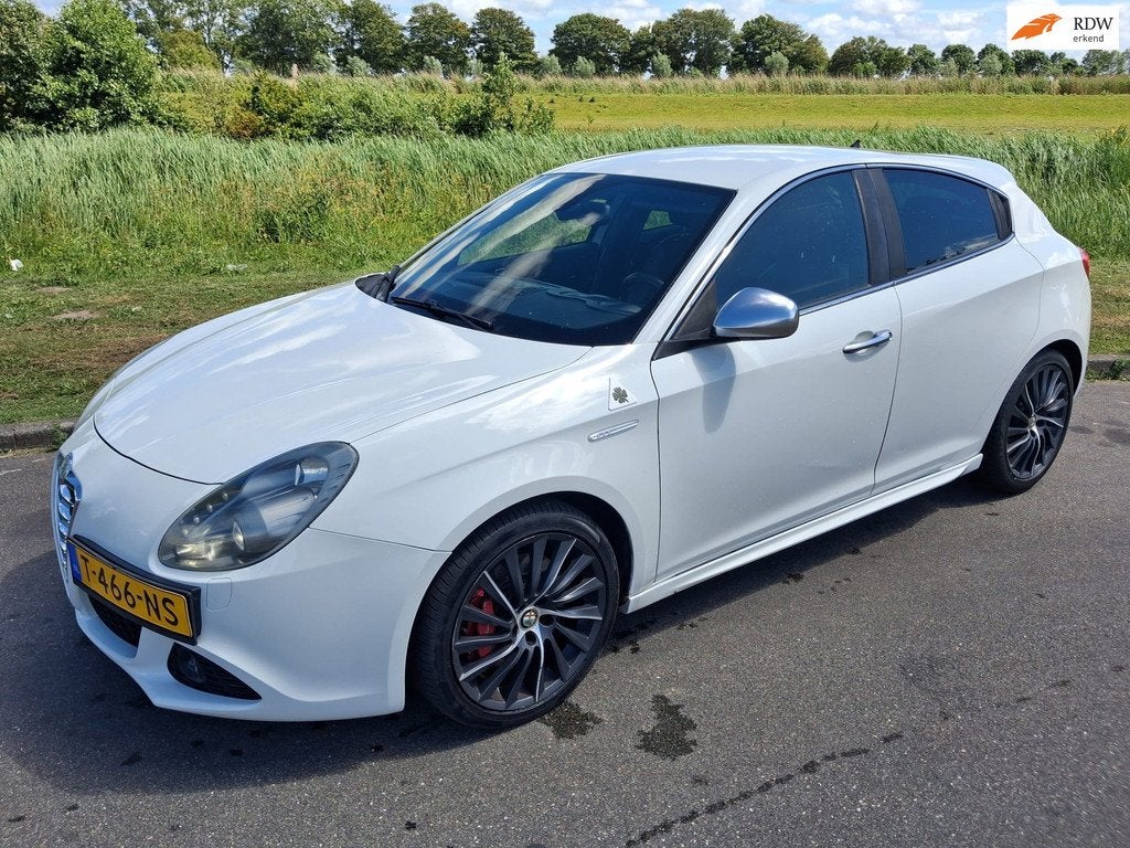Alfa Romeo Giulietta 1.7 TBi Quadrifoglio Verde BJ 2011, Auto's, Alfa Romeo, Euro 5, Metallic lak, Gebruikt, 4 cilinders