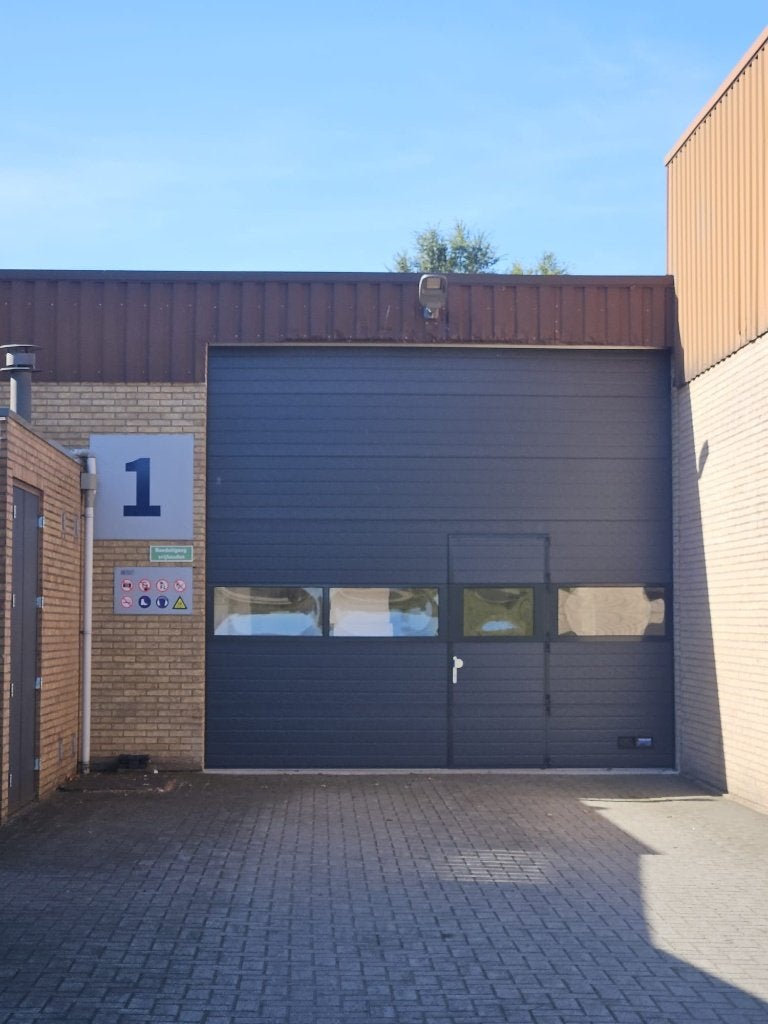 Overheaddeuren type S40 2 stuks, Ophalen
