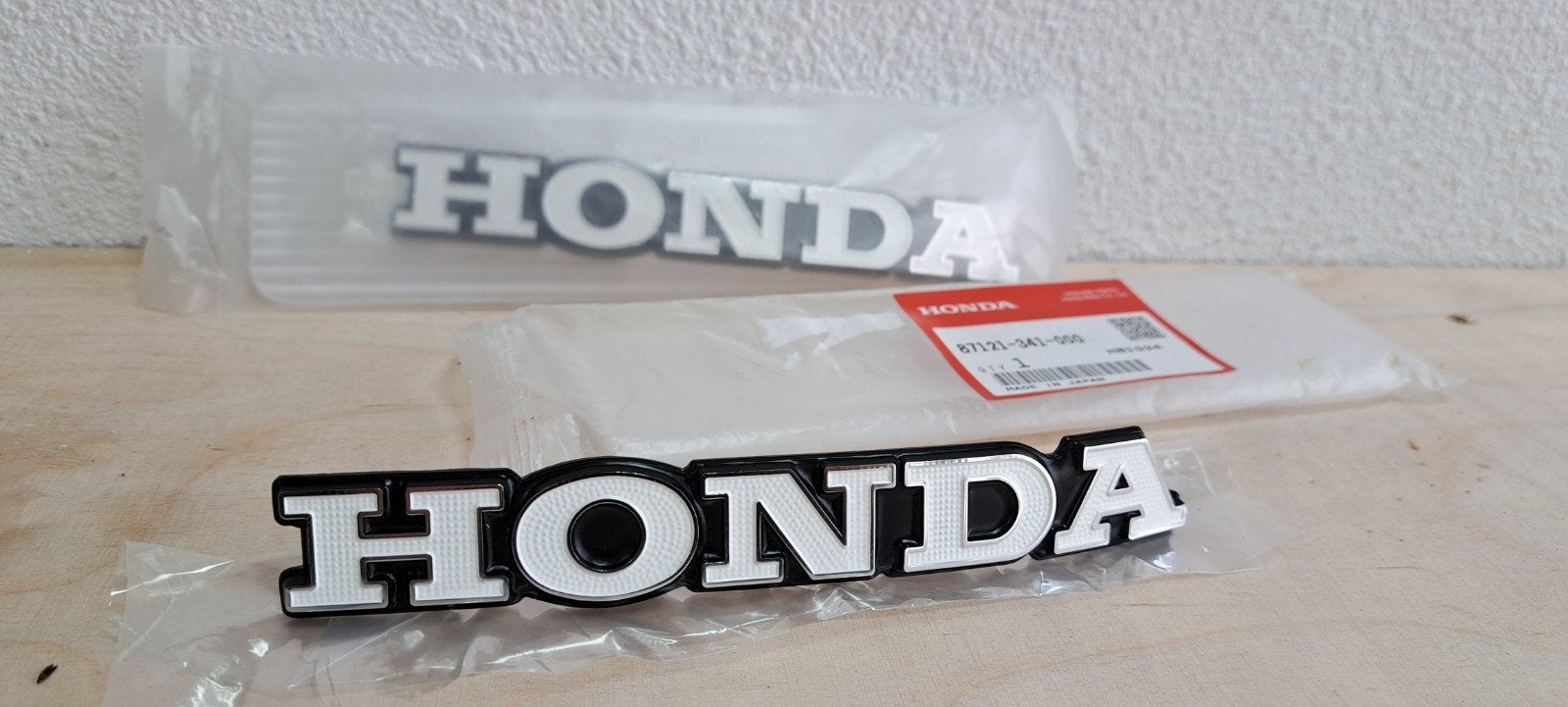 Originele aluminium tank badge honda set van 2x rechts, Ophalen of Verzenden