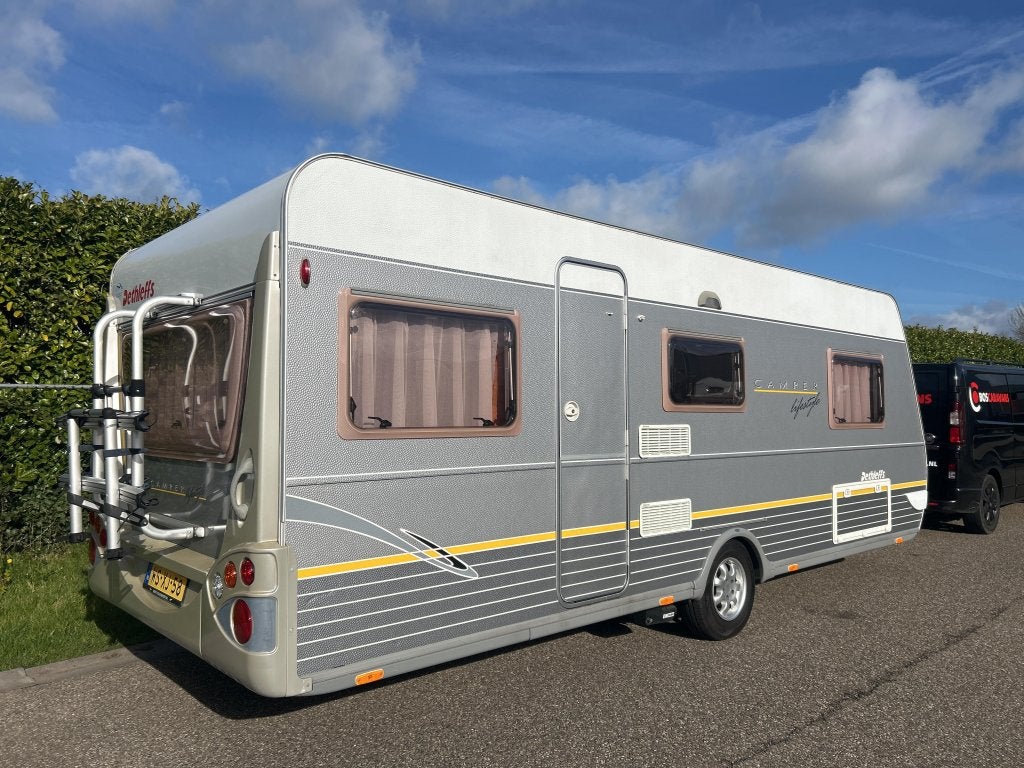 DETHLEFFS 540 V ENKELE BEDDEN, LUIFEL, MOVER, Arist-Dethleffs-Straße 12, 88316 Isny im Allgäu, Duitsland, Rondzit, Dethleffs GmbH & Co. KG