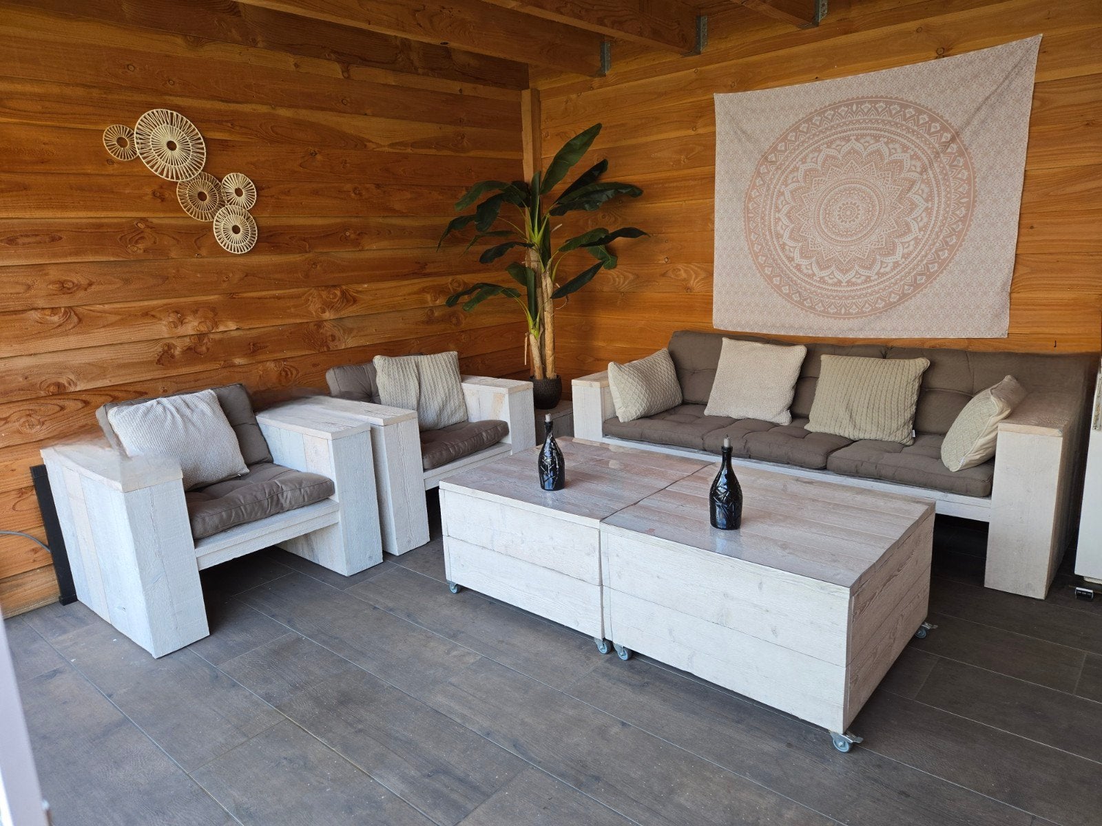 Complete loungeset van steigerhout met kussens, Modern, Landelijk, Robuust, Gebruikt, 75 tot 100 cm, Ophalen of Verzenden