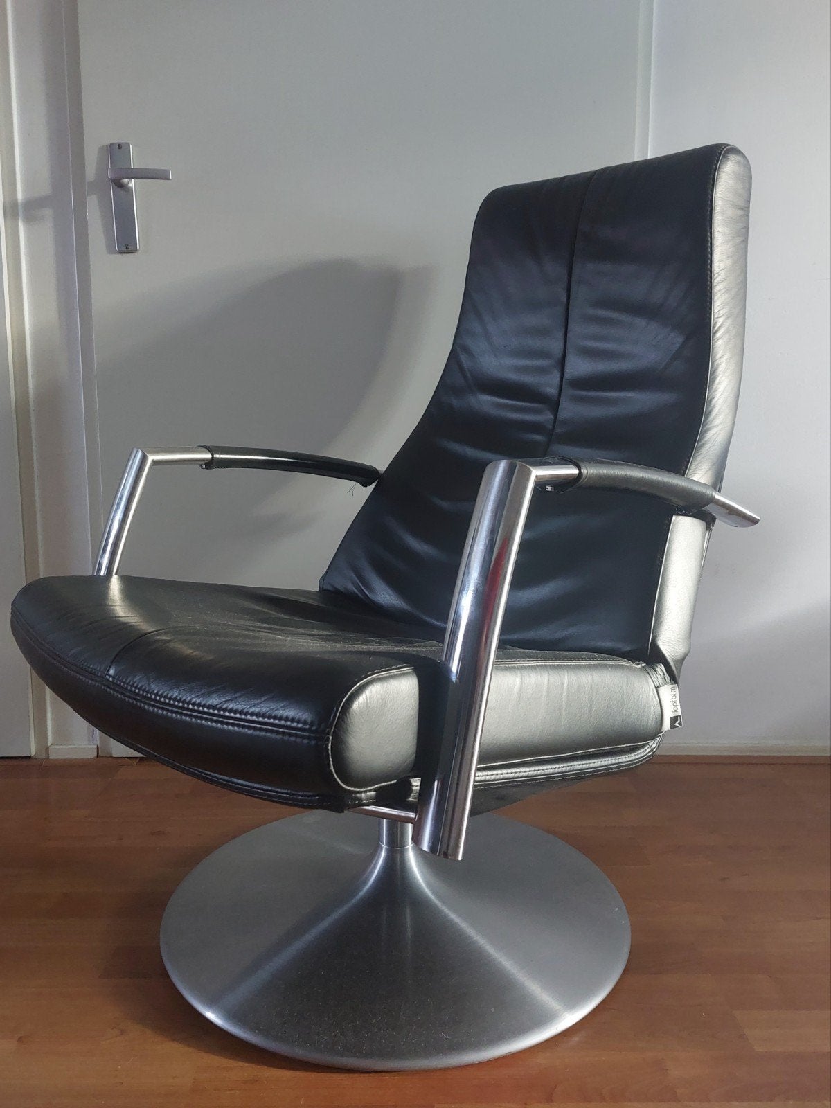 Topform leren relax fauteuil, Huis en Inrichting, Fauteuils, Ophalen, Minder dan 75 cm, Leer, Zo goed als nieuw
