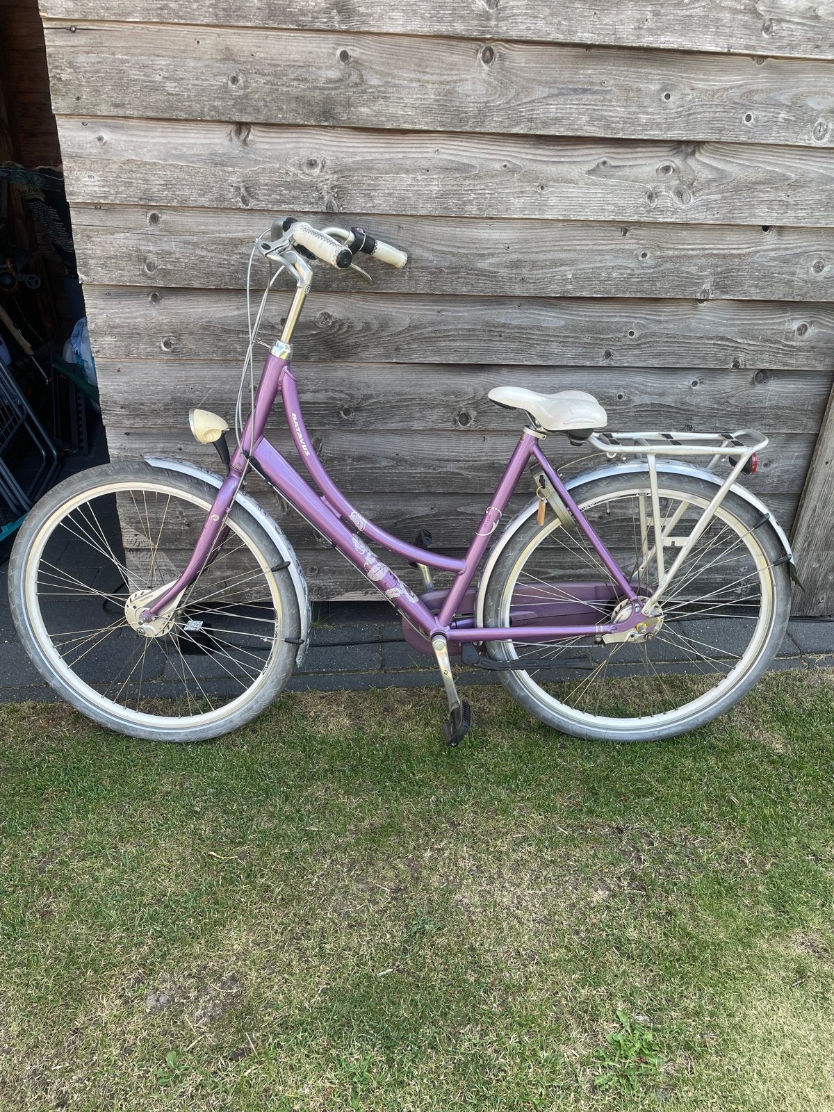 Damesfiets met 3 versnellingen en handremmen, Ophalen, Gebruikt, Velgrem, Versnellingen