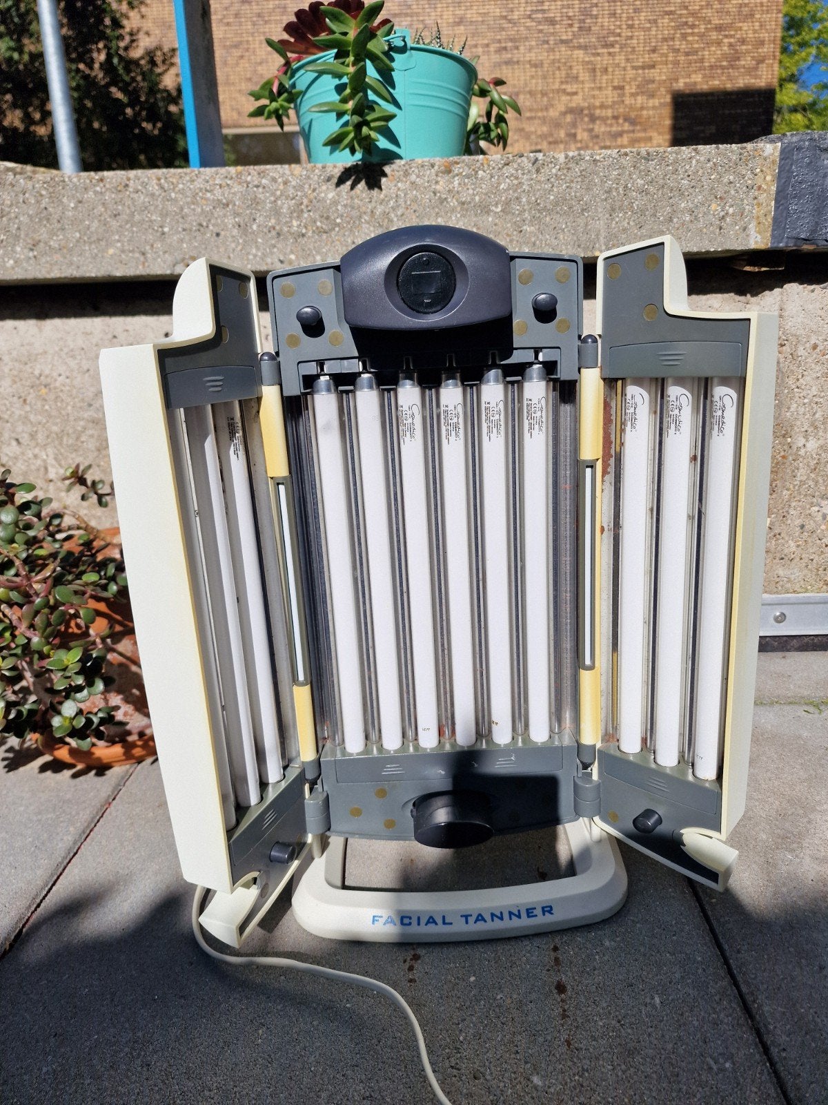 eurosolar gezichtsbruiner, Ophalen of Verzenden, Gebruikt, Zonnebank enkelzijdig, Minder dan 10 lampen