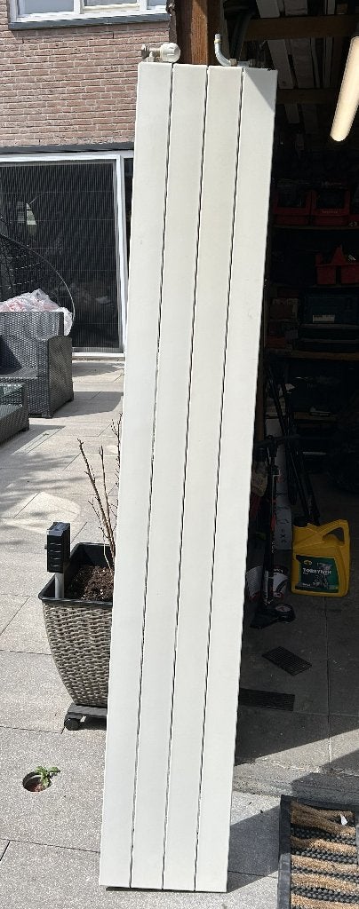 Te koop Verticale radiator wit kleur, Ophalen, Radiator, Minder dan 60 cm, Zo goed als nieuw