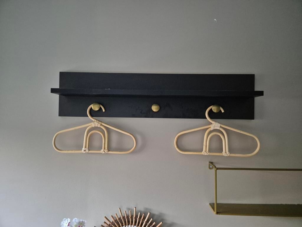 Wandplank zwart met gouden knoppen, Zo goed als nieuw, Minder dan 100 cm, Metaal, Ophalen