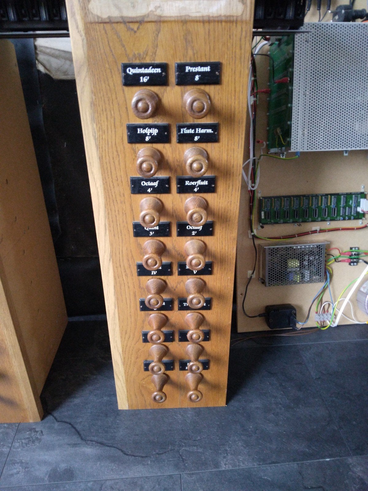 Cantor orgel onderdelen gratis., Muziek en Instrumenten, Ophalen, Gebruikt, 2 klavieren, Orgel