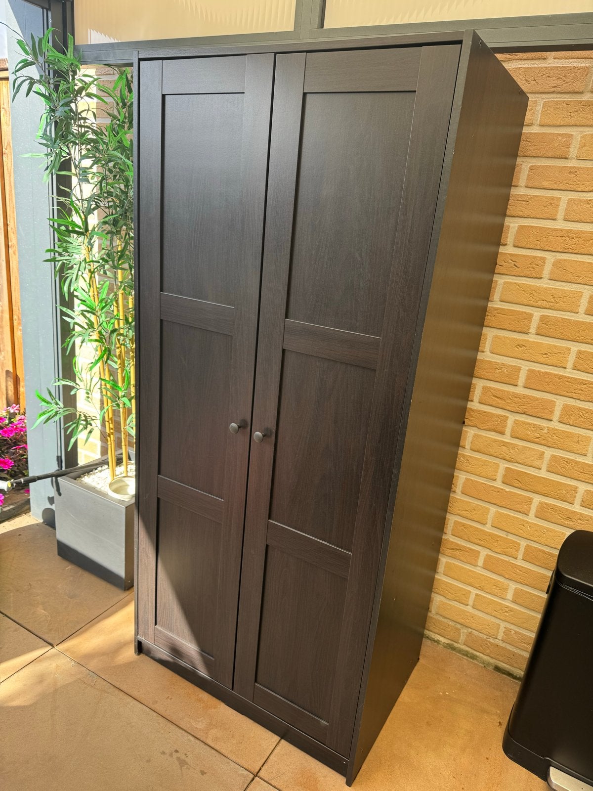 Gratis IKEAKledingkast - Donkerbruin met Hangruimte en Plank, 200 cm of meer, Zo goed als nieuw, Overige houtsoorten, 50 tot 100 cm