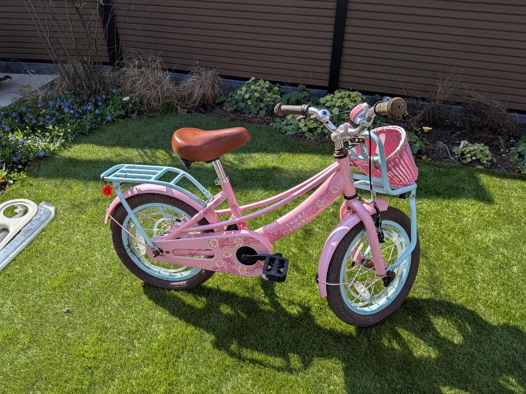 Super Super meisjesfiets 16 inch - Roze met mandje, Fietsen en Brommers, Fietsen | Meisjes, Ophalen, Gebruikt, Super Super Lola